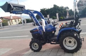 FARMTRAC FT 26. 3C. 4x4. con PALA. Matriculación y Portes GRATIS