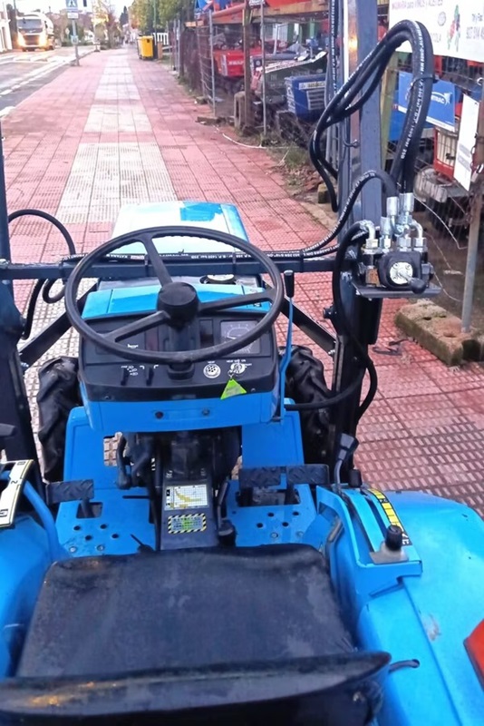 MITSUBISHI MT 1401. 3CL. 4x4. PALA y Rotavator. Portes GRATIS.